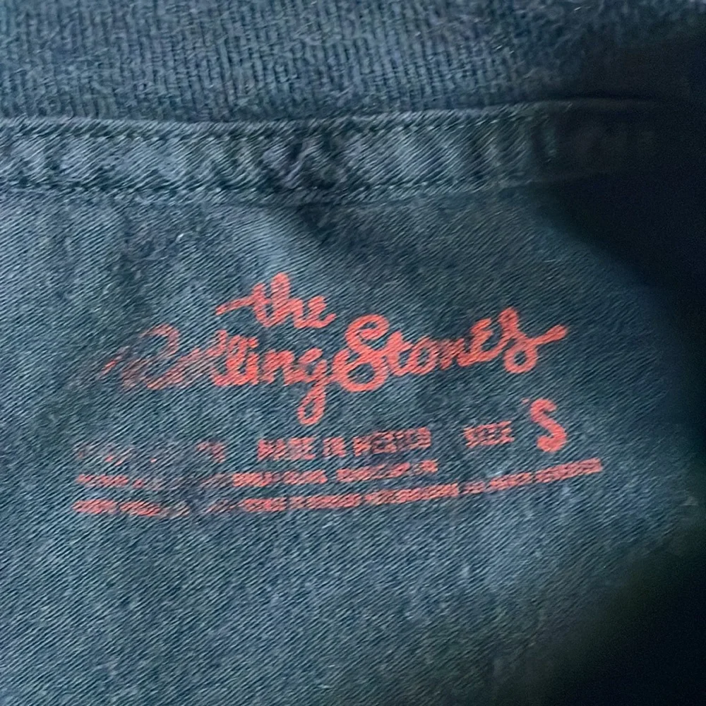 Rolling Stones Y2K Classic Tongue Tee - Picture 9 of 9